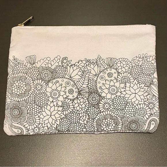 DCI COLOR JOY Zippered Pouch in Flower Patterns - Picture 6 of 6